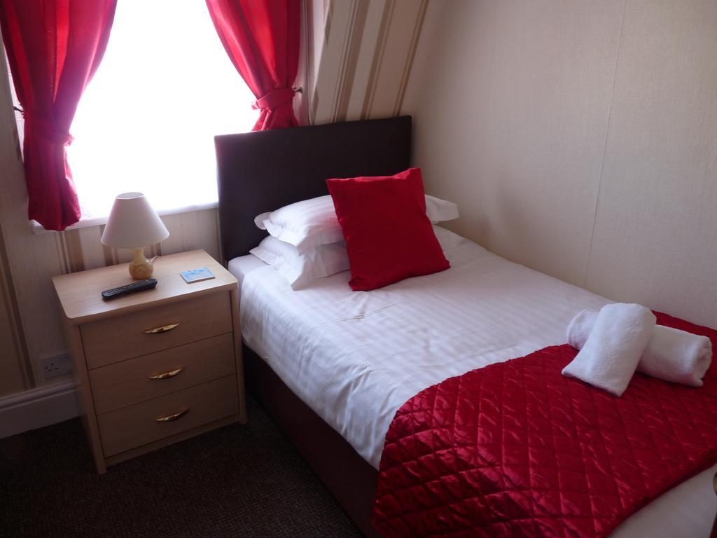 The Cumbrian Hotel Blackpool Eksteriør bilde